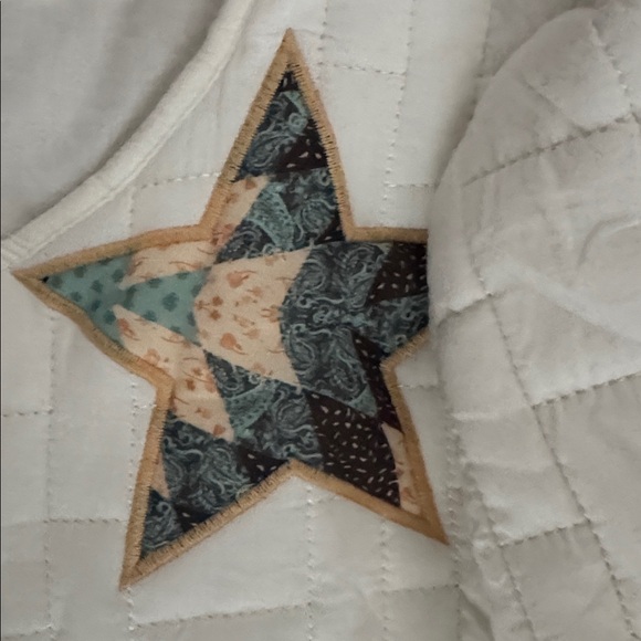 Star Embellished quilted Women's Bomber Jacket - Picture 2 of 3